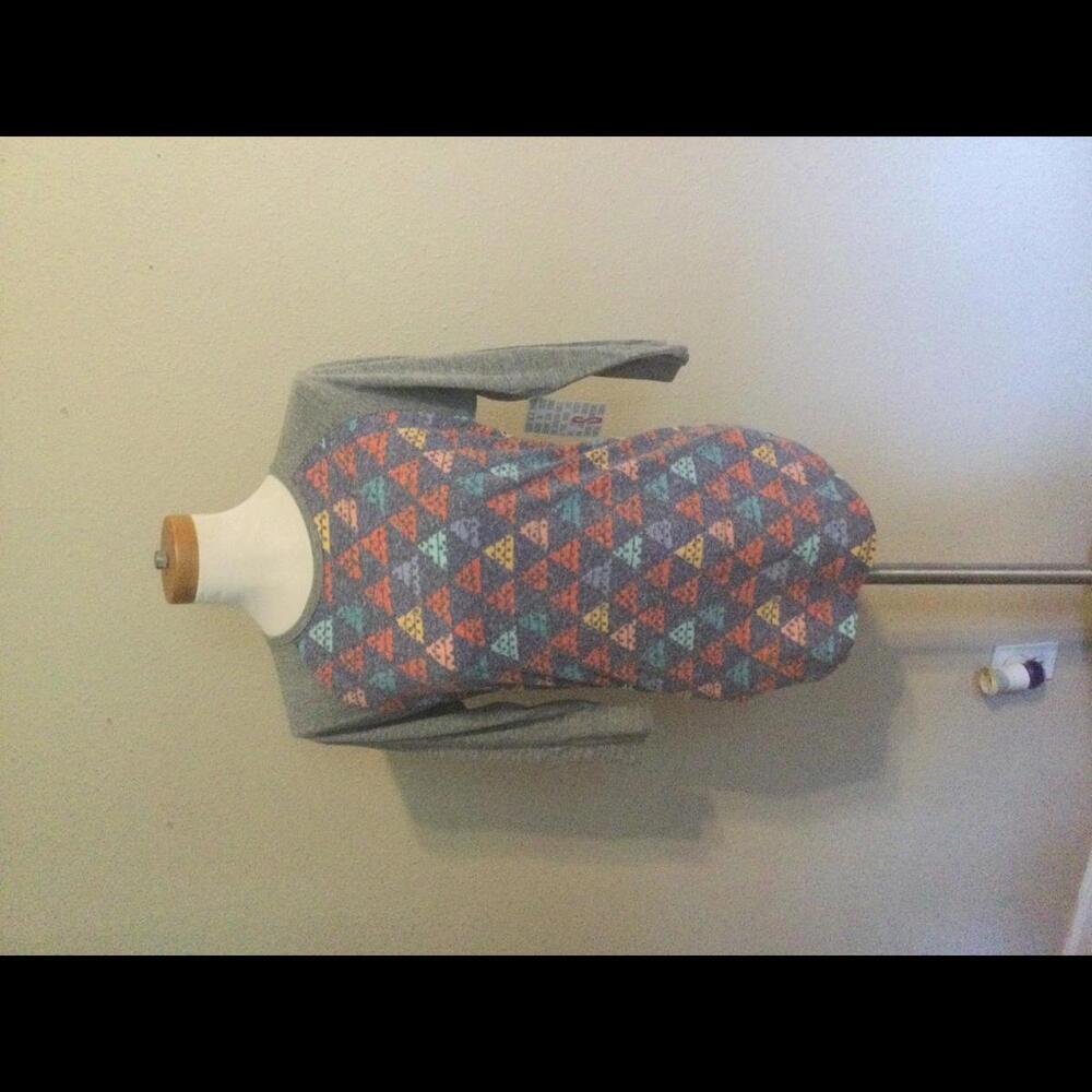 Lularoe - Randy - S - NWT -  Gray Sleeve